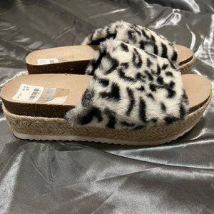 ❤️ Dolce Vita Platform Leopard Print Sandals (NWT)